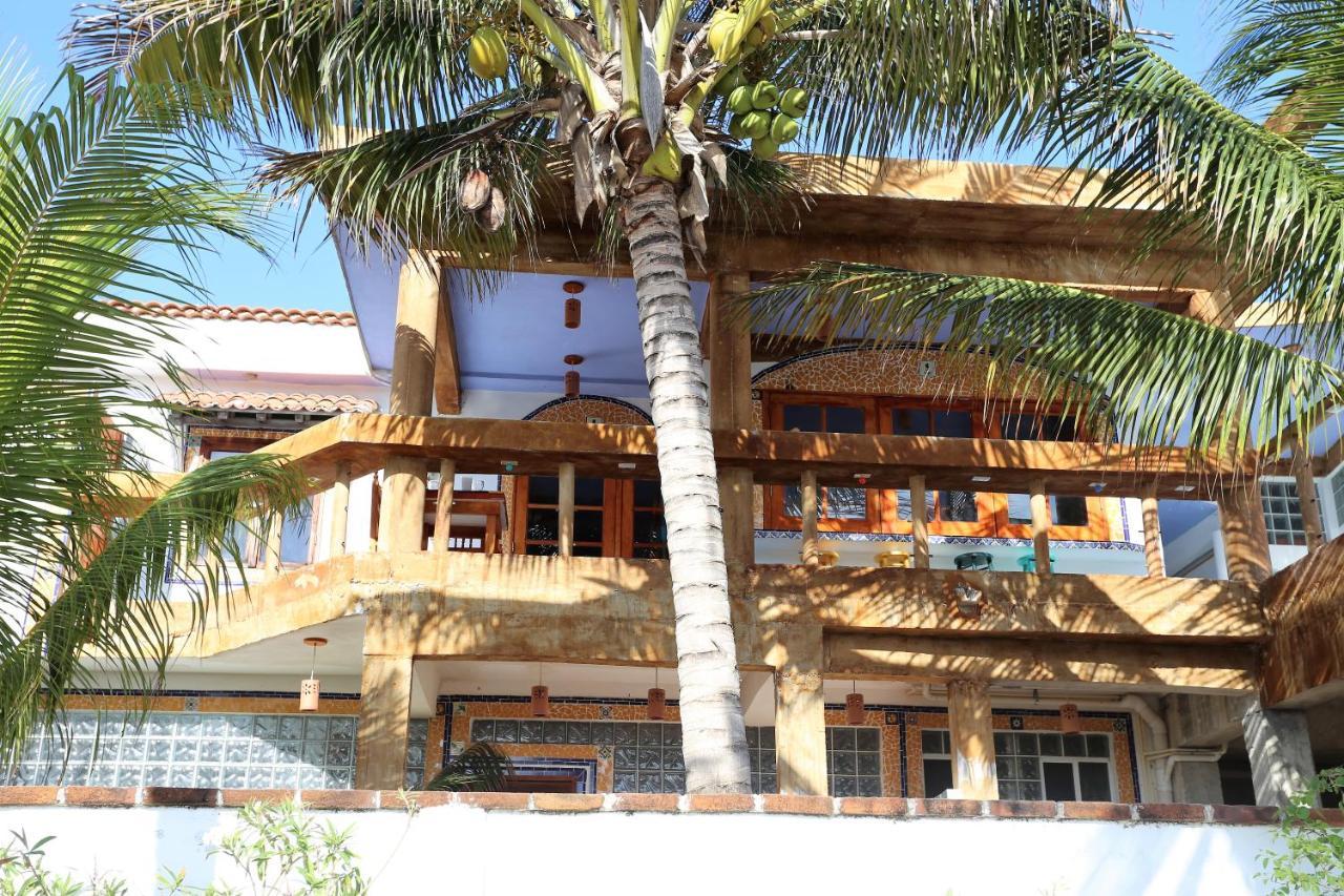 El Milagro Beach Hotel And Marina Isla Mujeres Exterior foto