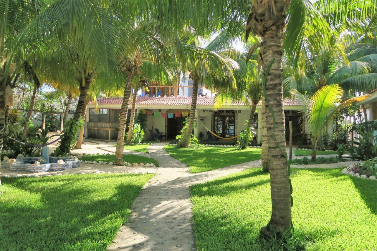El Milagro Beach Hotel And Marina Isla Mujeres Exterior foto