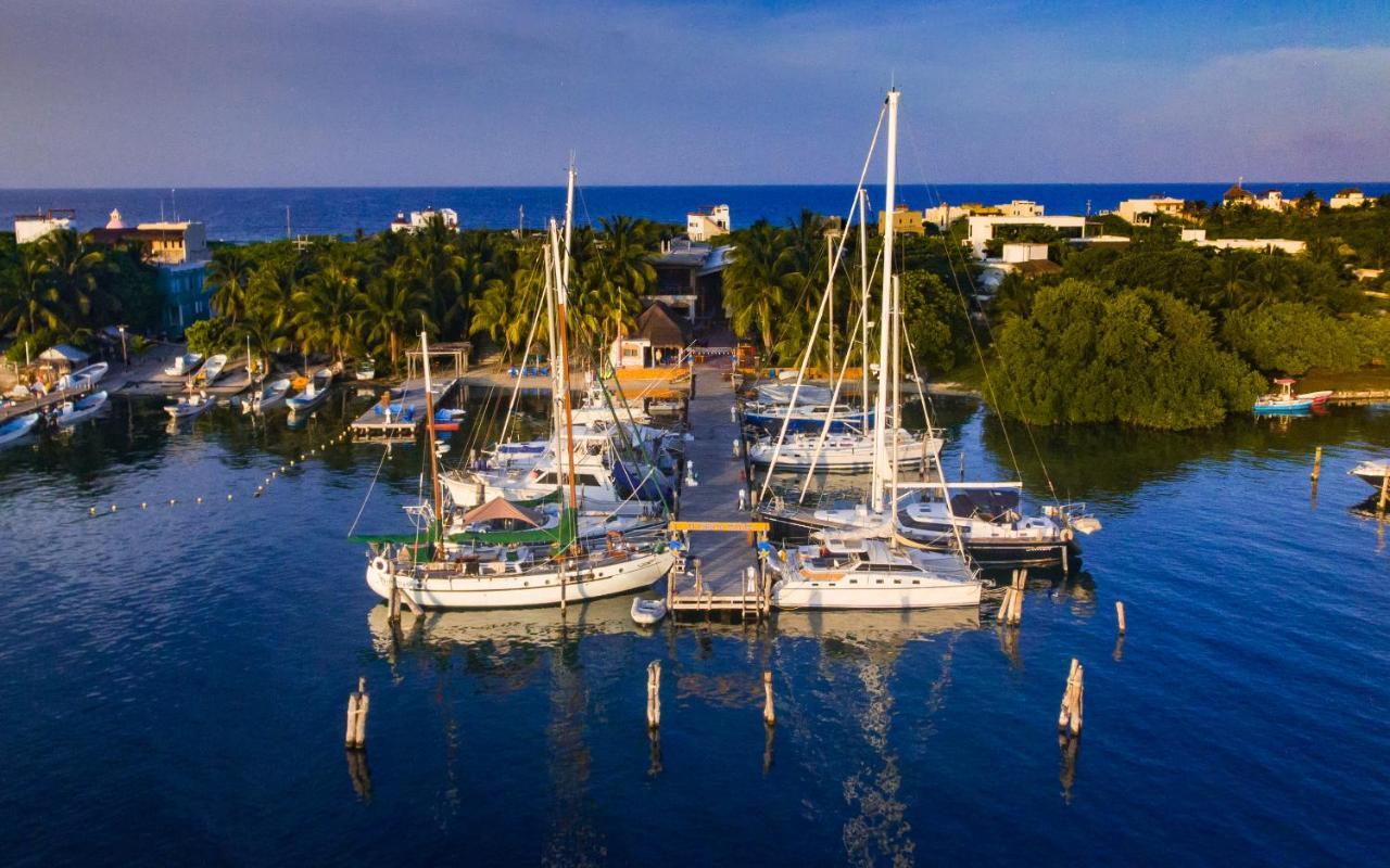 El Milagro Beach Hotel And Marina Isla Mujeres Exterior foto