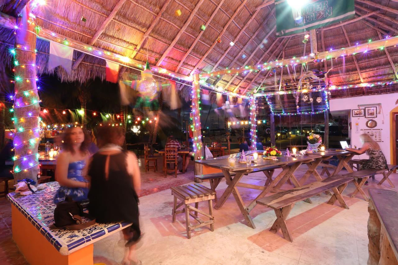 El Milagro Beach Hotel And Marina Isla Mujeres Exterior foto