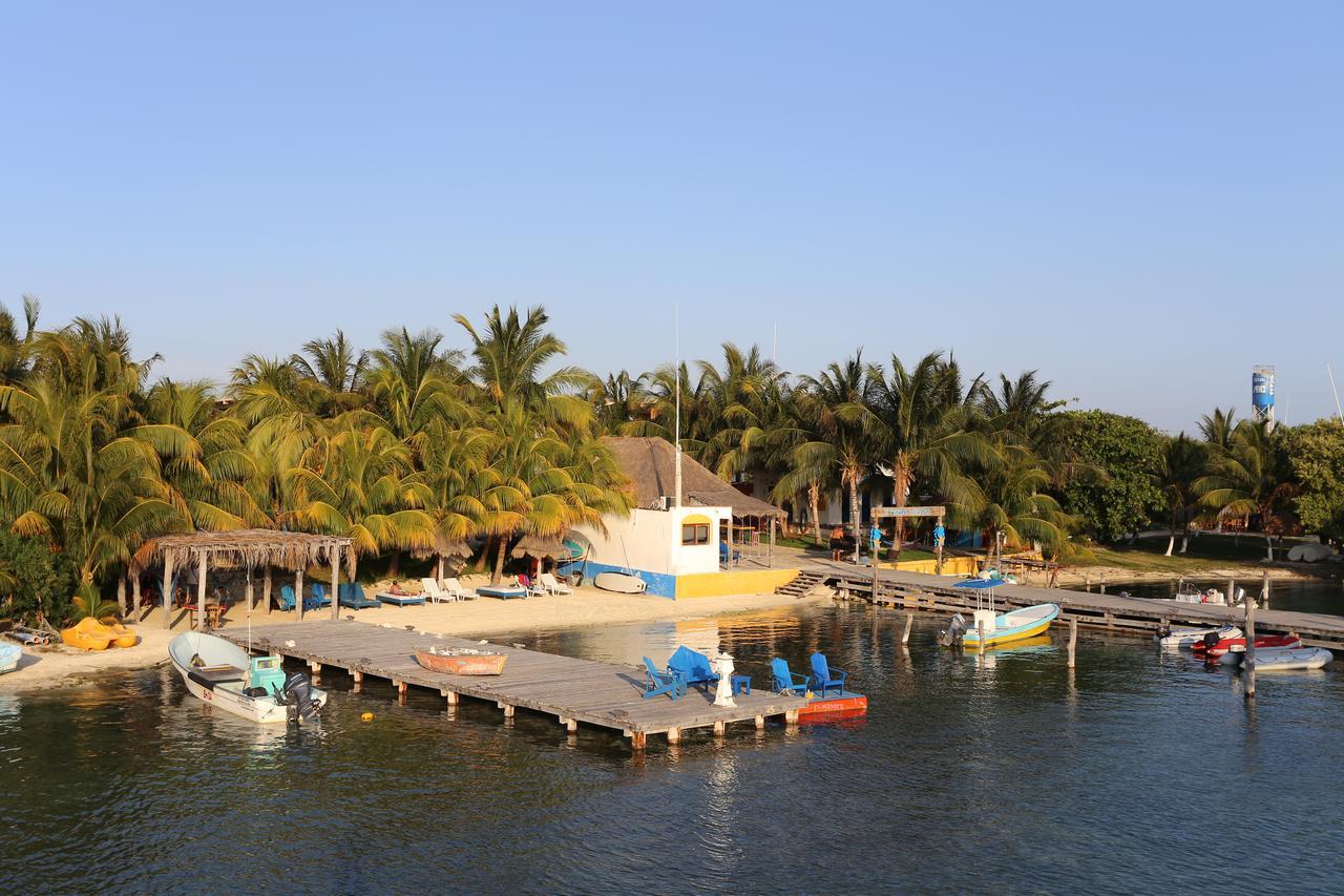El Milagro Beach Hotel And Marina Isla Mujeres Exterior foto