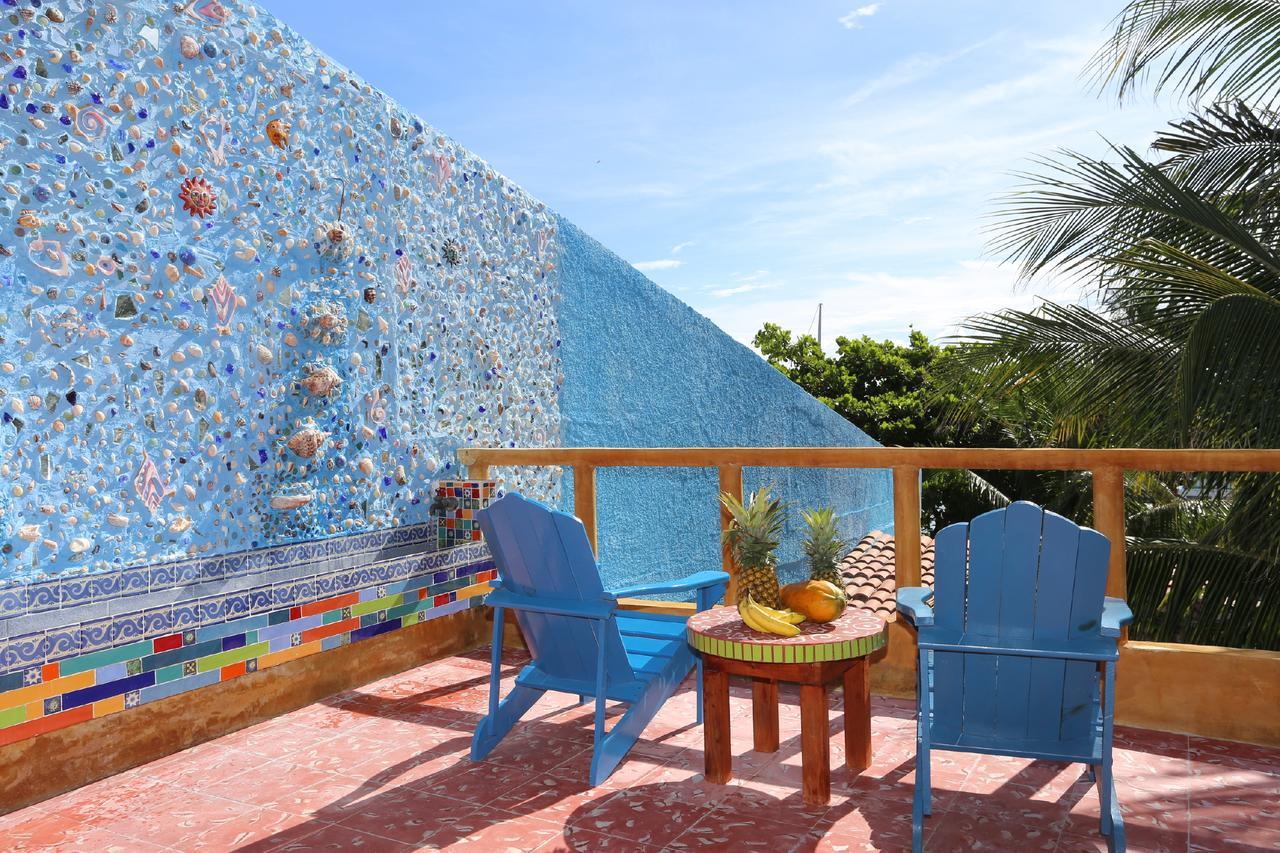 El Milagro Beach Hotel And Marina Isla Mujeres Exterior foto